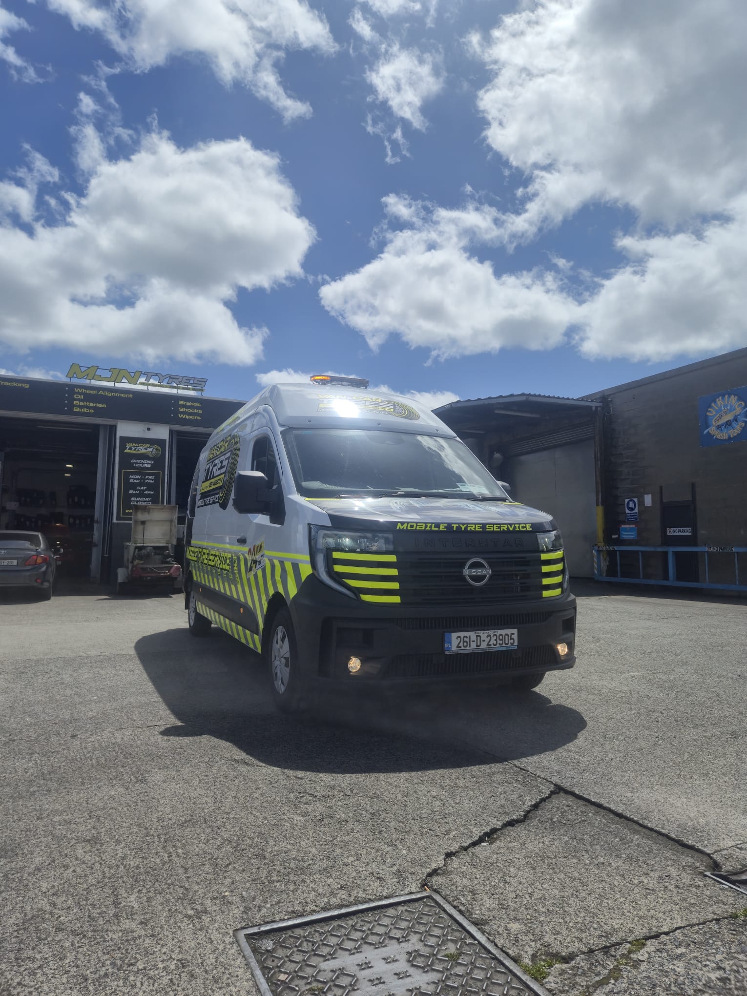MJN Tyres mobile tyre service van - 24hr mobile tyre fitting Dublin, Naas and Kildare
